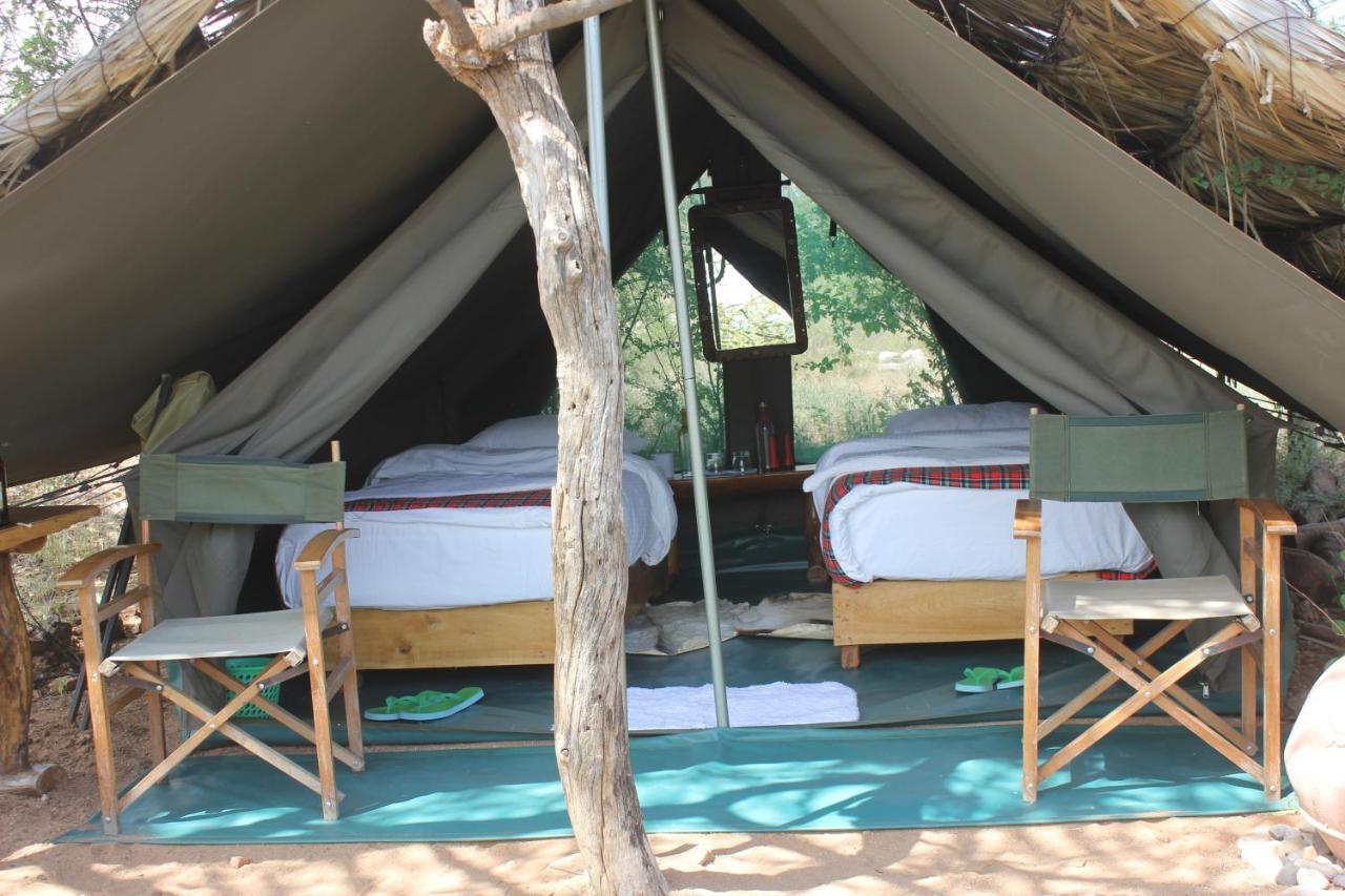 Lion'S Cave Camp, Samburu Villa Archers Post Exterior foto