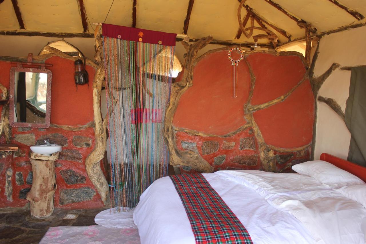 Lion'S Cave Camp, Samburu Villa Archers Post Exterior foto