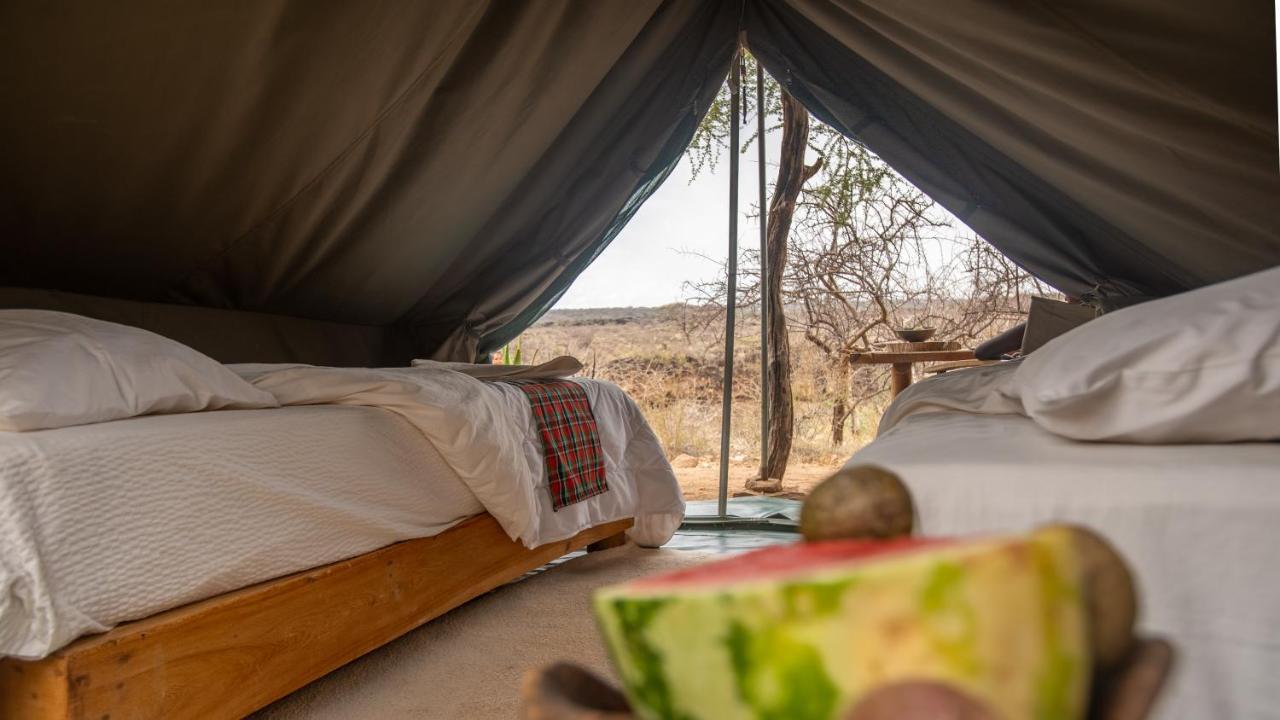 Lion'S Cave Camp, Samburu Villa Archers Post Exterior foto