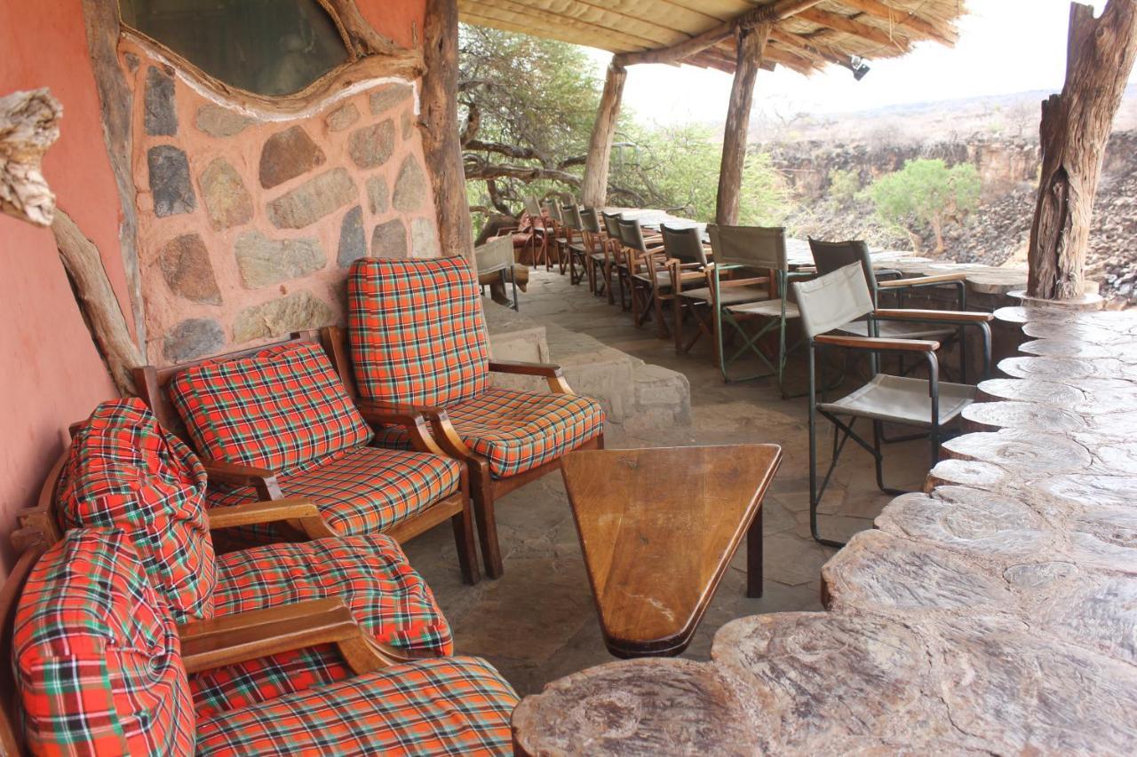 Lion'S Cave Camp, Samburu Villa Archers Post Exterior foto